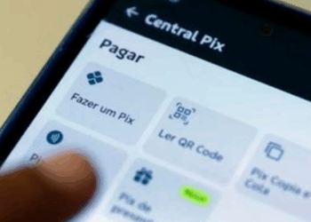 Banco Central atualiza regras do Pix, amplia o uso do Pix Automático em contas-salário e reforça medidas de segurança contra fraudes.