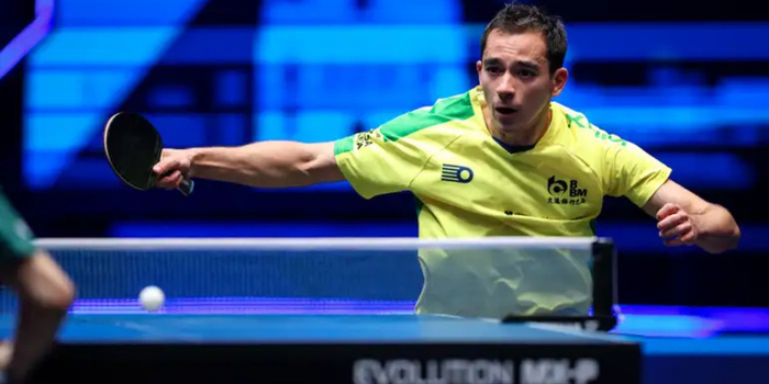 Hugo Calderano enfrenta Patrick Franziska nesta quinta-feira pelas oitavas do China Smash 2026, em Pequim, em busca de mais uma vitória no torneio.