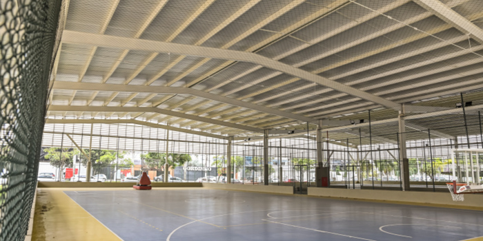 Prefeitura de Vitória lança a primeira escolinha municipal de handebol, com inscrições a partir de 26 de setembro e aulas em dois espaços esportivos da capital.