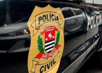 Polícia Civil investiga distribuidora de bebidas em Guarulhos suspeita de comercializar produtos falsificados e com documentação fiscal irregular.