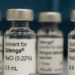 Mais de 3 milhões de adolescentes precisam completar a vacinação contra a dengue. Veja quem pode se vacinar e por que a segunda dose é importante.