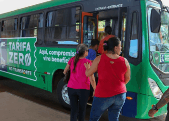 Confira como será o transporte público gratuito no domingo, 4 de outubro, durante o primeiro turno das eleições 2026 em capitais e cidades brasileiras.