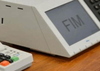 Polícia Federal mantém operação nacional nas Eleições 2026, com 1.224 inquéritos eleitorais instaurados e ações de segurança para candidatos à Presidência.