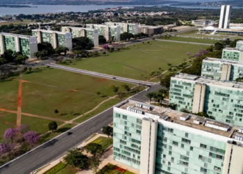 Ponto facultativo do Dia do Servidor Público será na sexta-feira, 30 de outubro, prolongando o descanso até o feriado de Finados