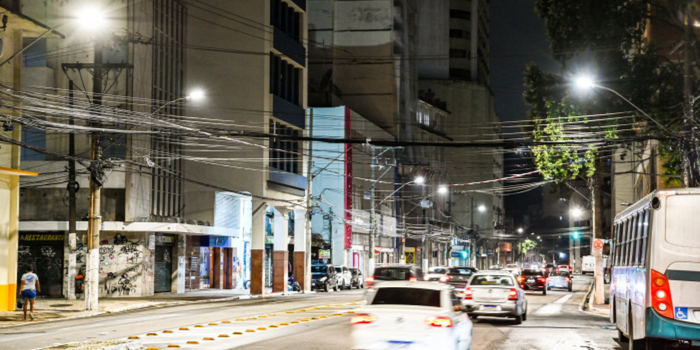 Vitória suspende o estacionamento na Avenida Princesa Isabel, no sentido Centro-Praia do Canto, durante as obras da nova Avenida Beira-Mar.