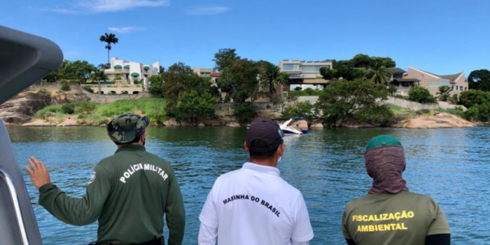 Acesso às Ilhas Galheta de Dentro e de Fora permanece proibido até 31 de outubro. Medida protege aves marinhas durante o período de reprodução em Vitória.