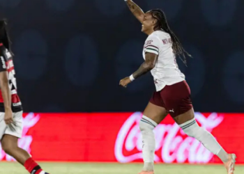 Fluminense vence o Flamengo por 2 a 1 no primeiro Fla-Flu das quartas da Copa do Brasil Feminina e fica perto da classificação para as semifinais.