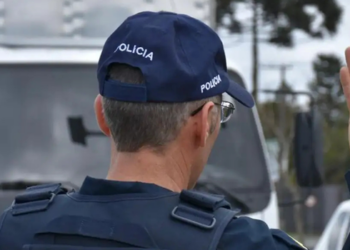 Ministério da Justiça inicia operação de segurança para o segundo turno das eleições de 2026, com atuação integrada de forças policiais e órgãos federais.