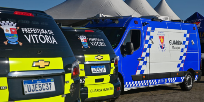 Prefeitura de Vitória entrega novas armas, viaturas, motocicletas e equipamentos para reforçar a estrutura e atuação da Guarda Municipal.
