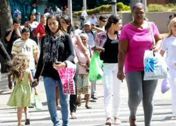 Projeto de Lei 462/2026 propõe o Selo Respeito à Mulher no Espírito Santo para reconhecer instituições que adotem medidas de prevenção ao assédio e à violência de gênero.