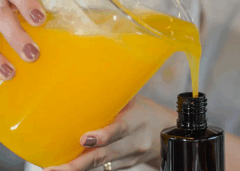 Anvisa regulamenta a produção artesanal de cosméticos, perfumes e produtos de higiene pessoal e define regras de segurança, rotulagem e publicidade.