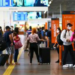 Aeroportos da Infraero esperam cerca de 107 mil passageiros no feriado de Finados. Confira a previsão de voos e as recomendações para embarcar com tranquilidade.