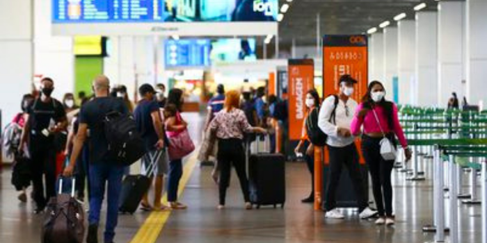 Aeroportos da Infraero esperam cerca de 107 mil passageiros no feriado de Finados. Confira a previsão de voos e as recomendações para embarcar com tranquilidade.