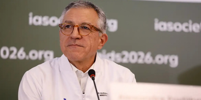 Alexandre Padilha solicita direito de resposta à revista Veja após reportagem sobre Daniel Vorcaro e Lula. Polícia Federal nega a existência do depoimento citado.